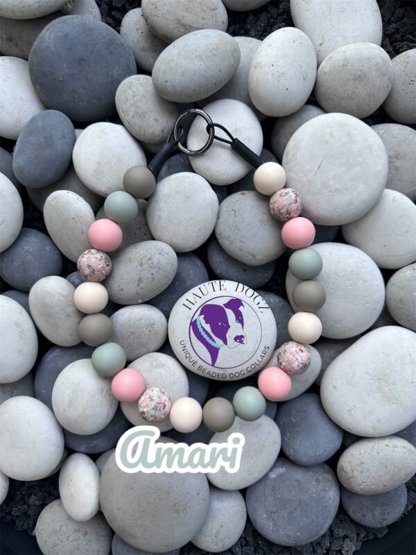 Amari - Beaded Dog Collar
