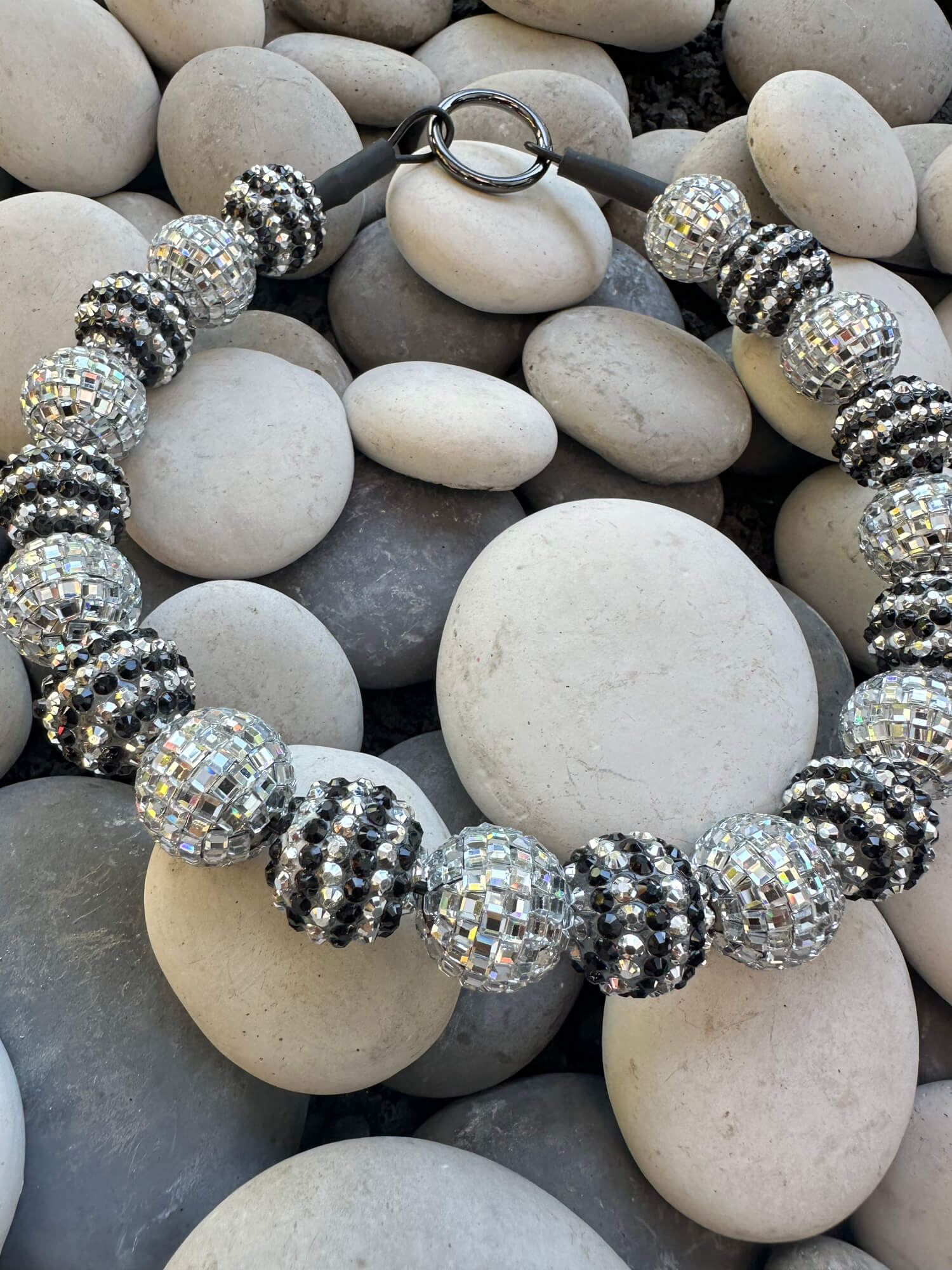 Silver Christmas - Beaded Dog Collar - Image 2